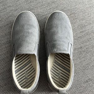 Taos canvas slip-on women’s shoe size 8.5